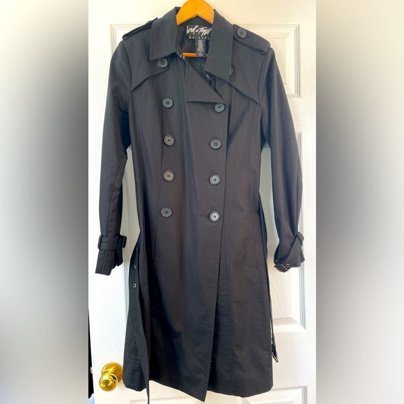 Lord and Taylor Double-breasted trench coat - Picture 2 of 7
